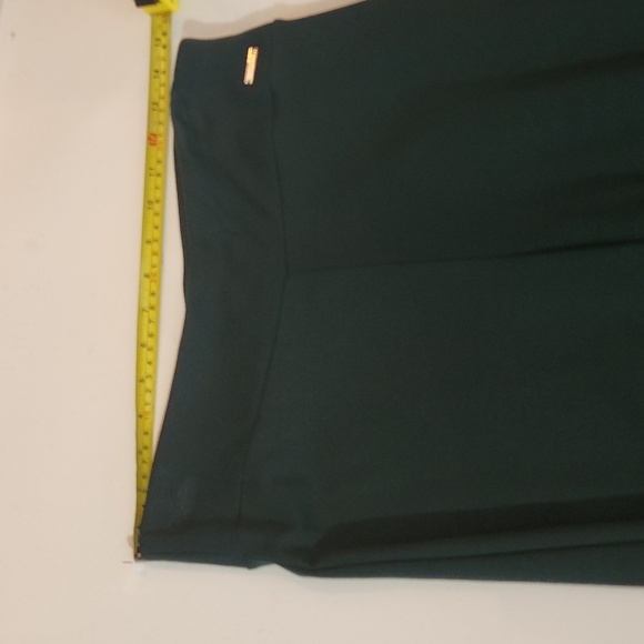 T Tahari Pants Womens Size M Hunter Green Pull On Straight Leg - Picture 4 of 11